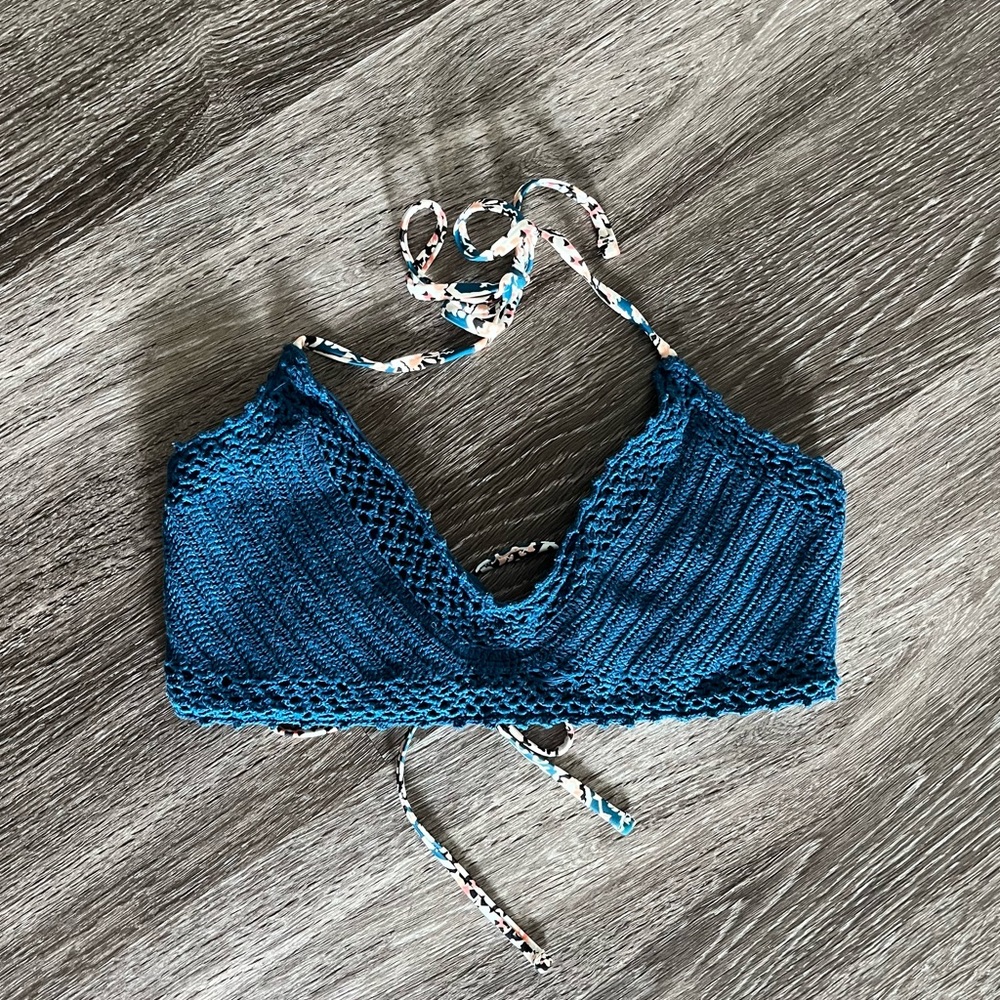 Womens bikini top, Crochet